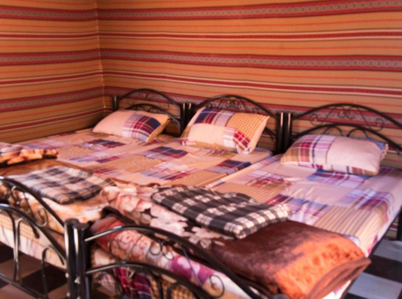 Bedouin Bunch Camp Hotel Wadi Rum Eksteriør billede